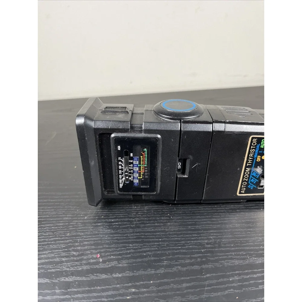 Vintage Crown‎ Auto Zoom TW-3600 Thyristor Camera Flash